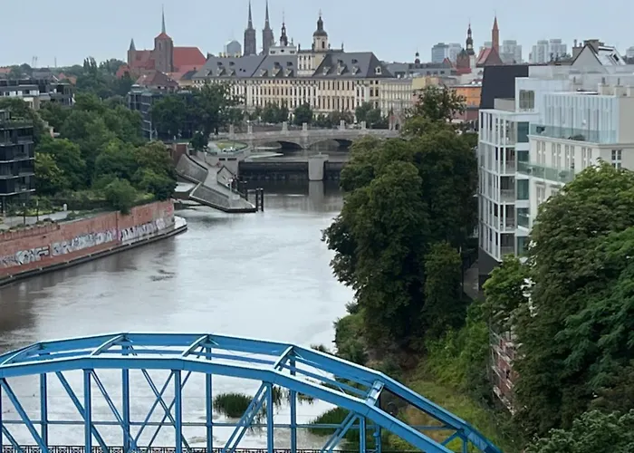 I&m Sikorskiego 아파트 브로츠와프